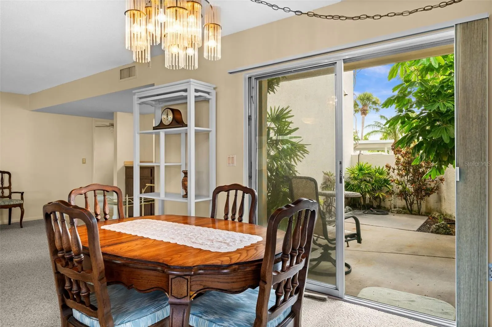 760 VILLAGE CIR #109, #109