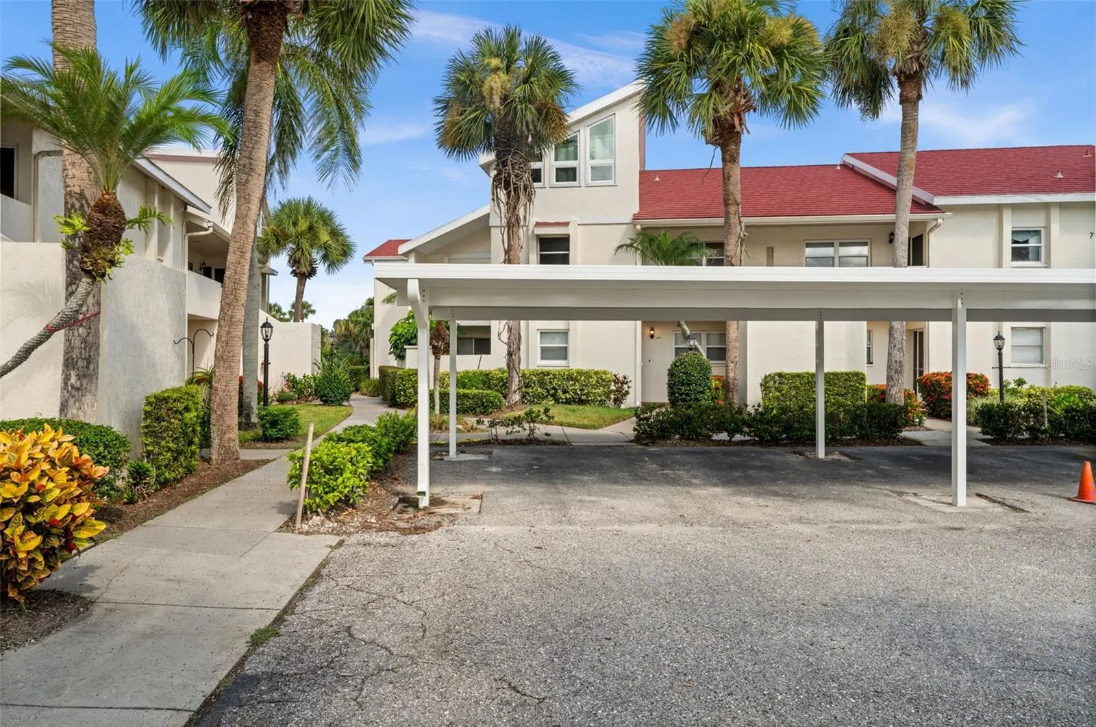760 VILLAGE CIR #109, #109