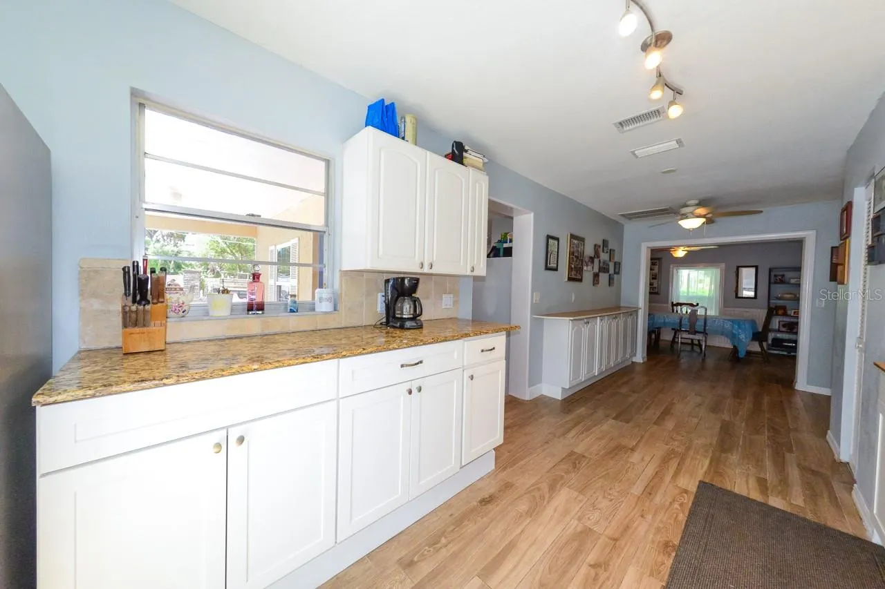 273 S HAVANA RD