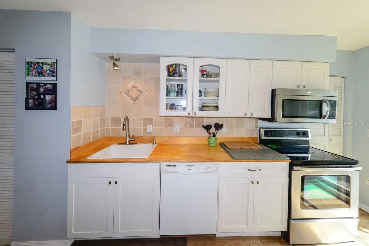 273 S HAVANA RD