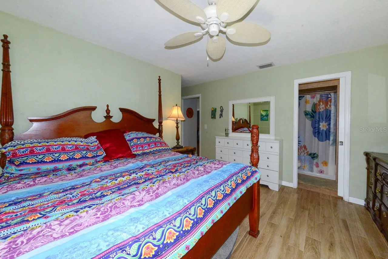 273 S HAVANA RD