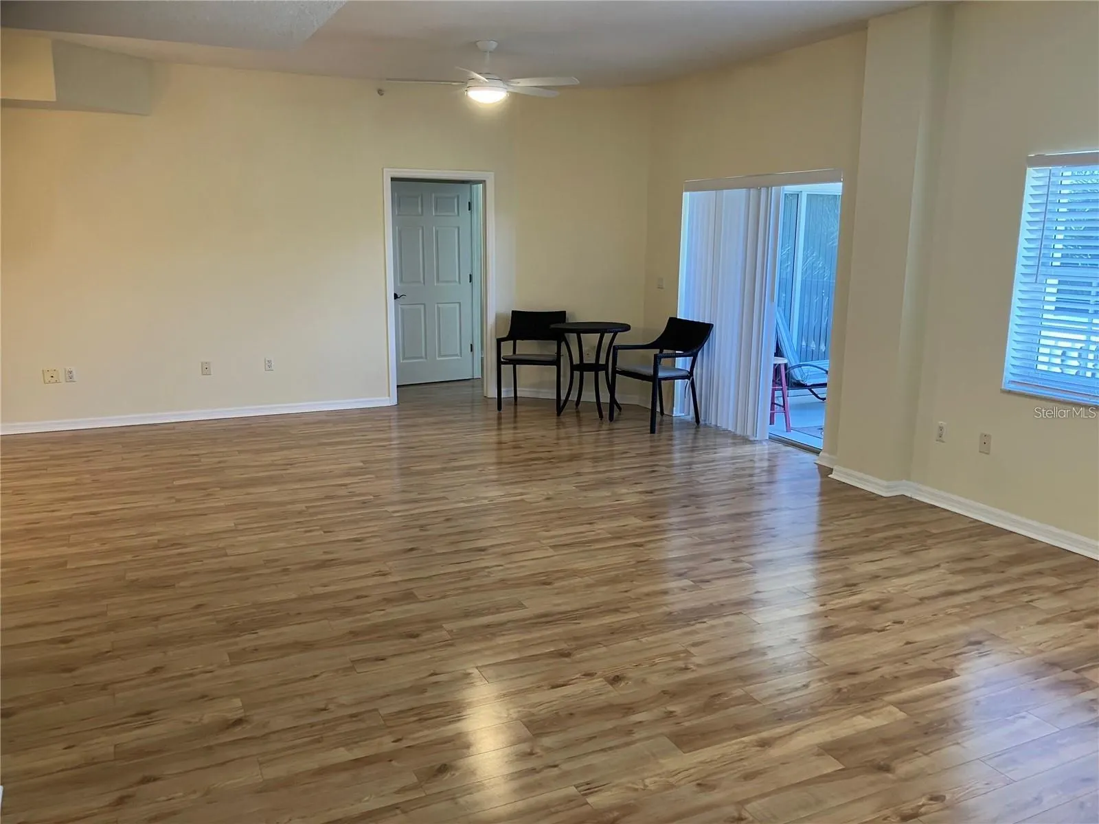 3730 CADBURY CIR #400, #400