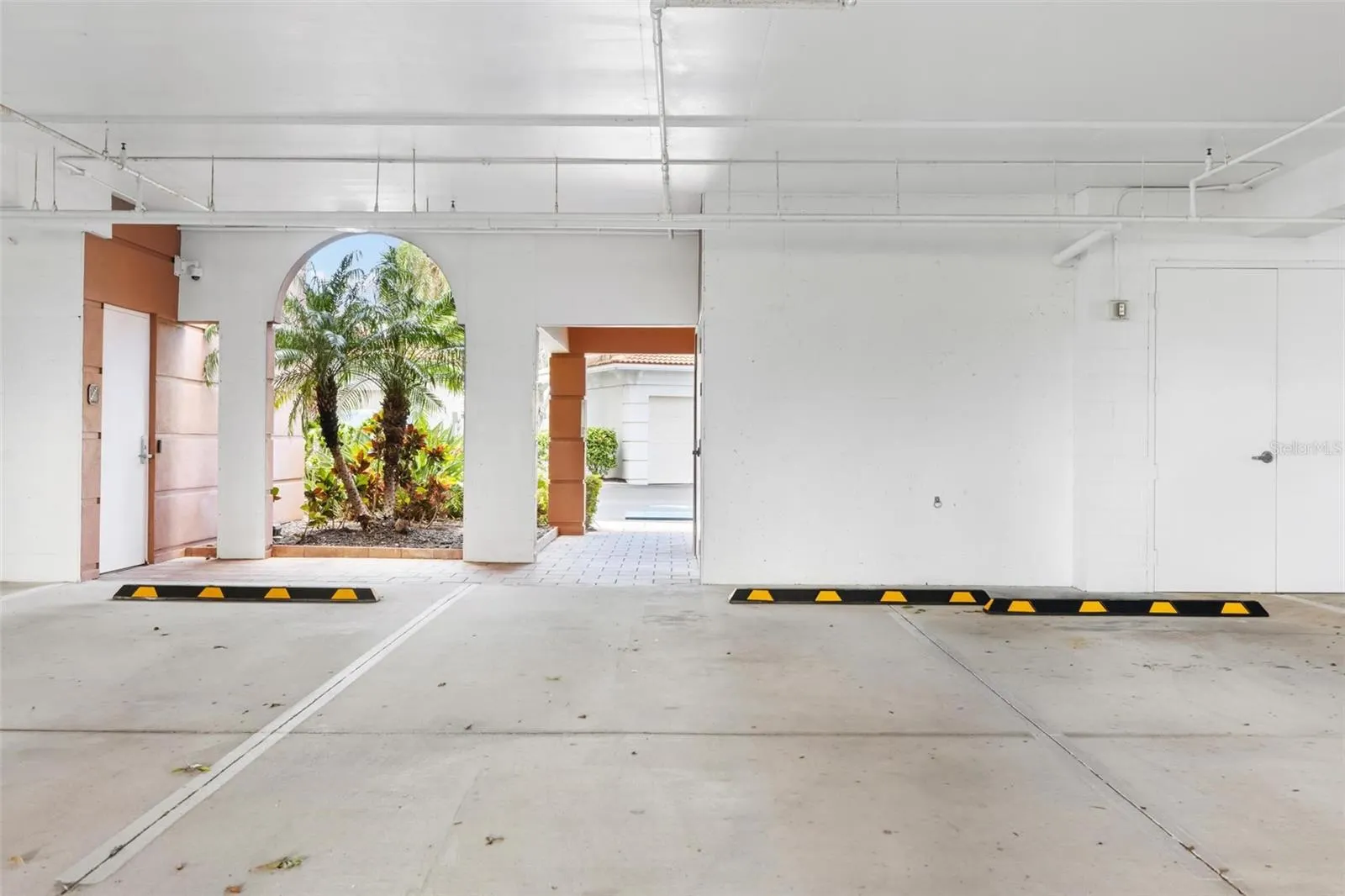 147 TAMPA AVE E #304, #304