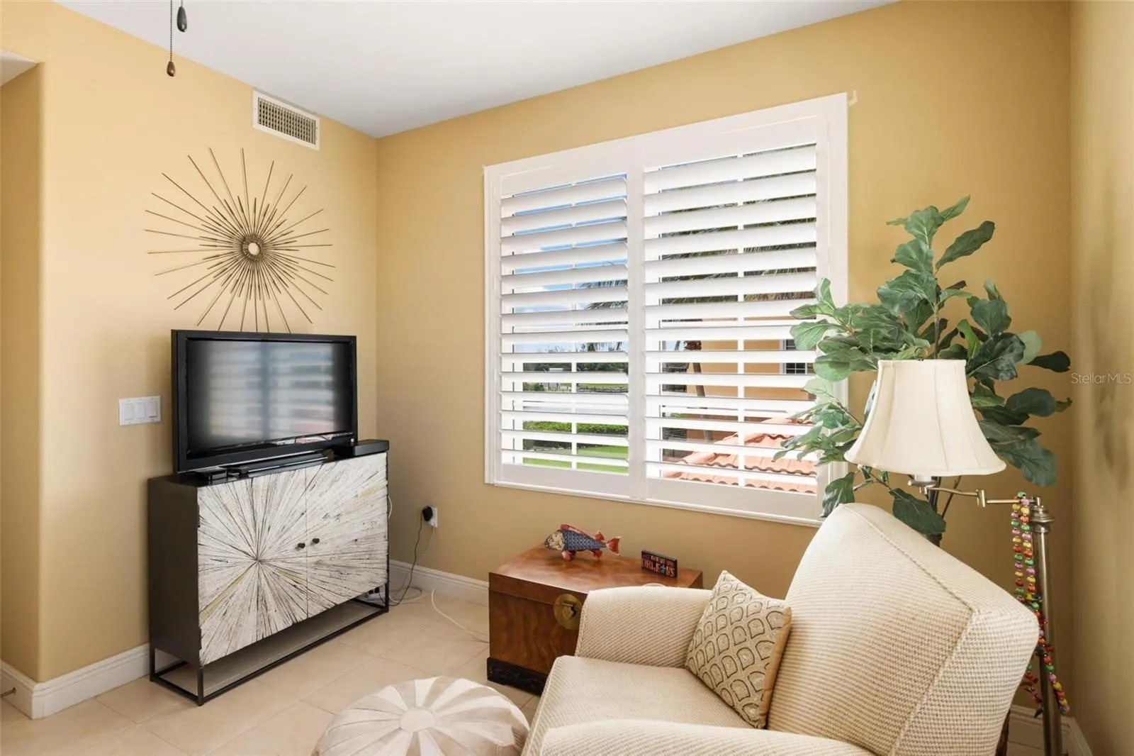 147 TAMPA AVE E #304, #304