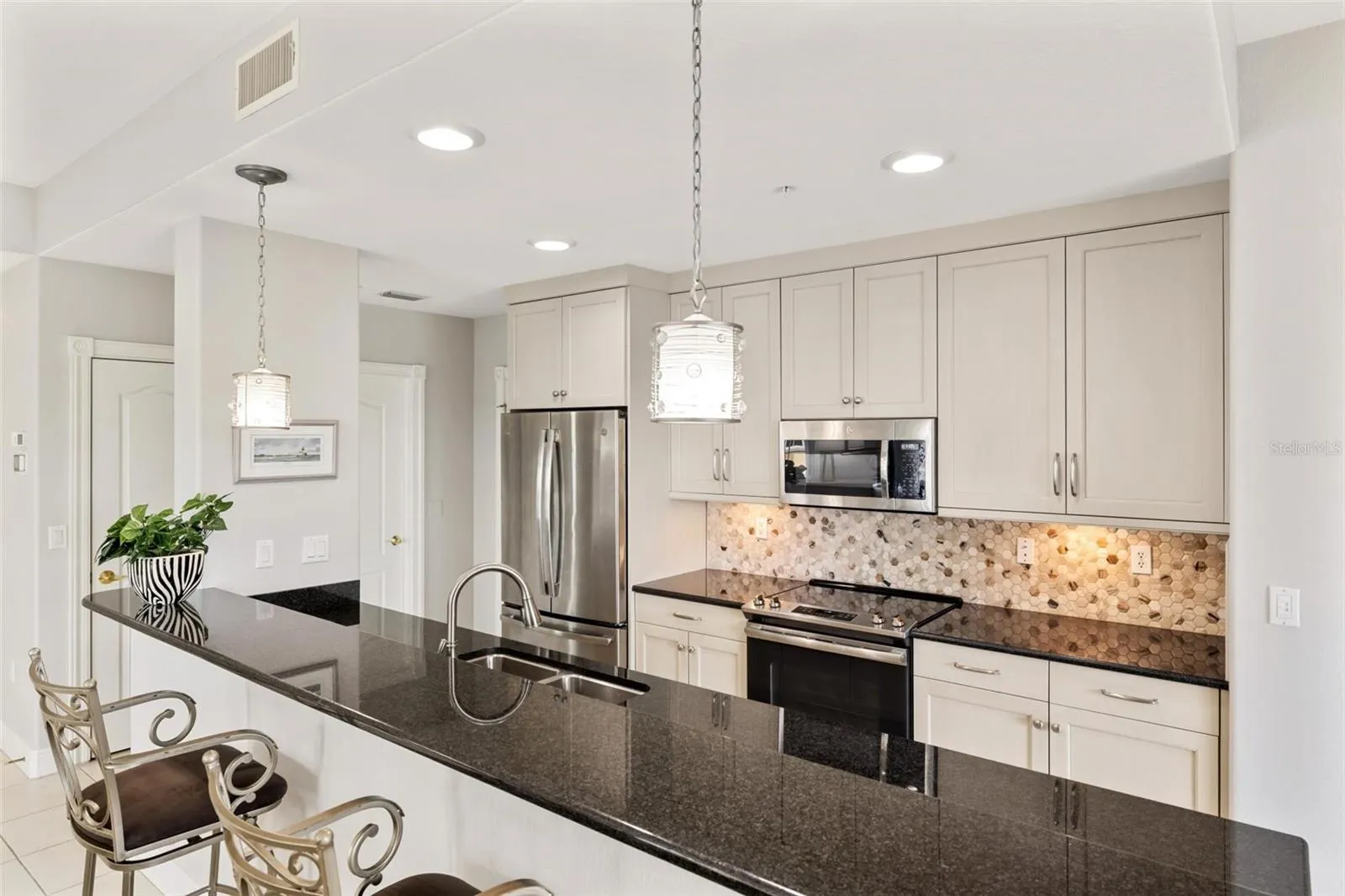 147 TAMPA AVE E #304, #304