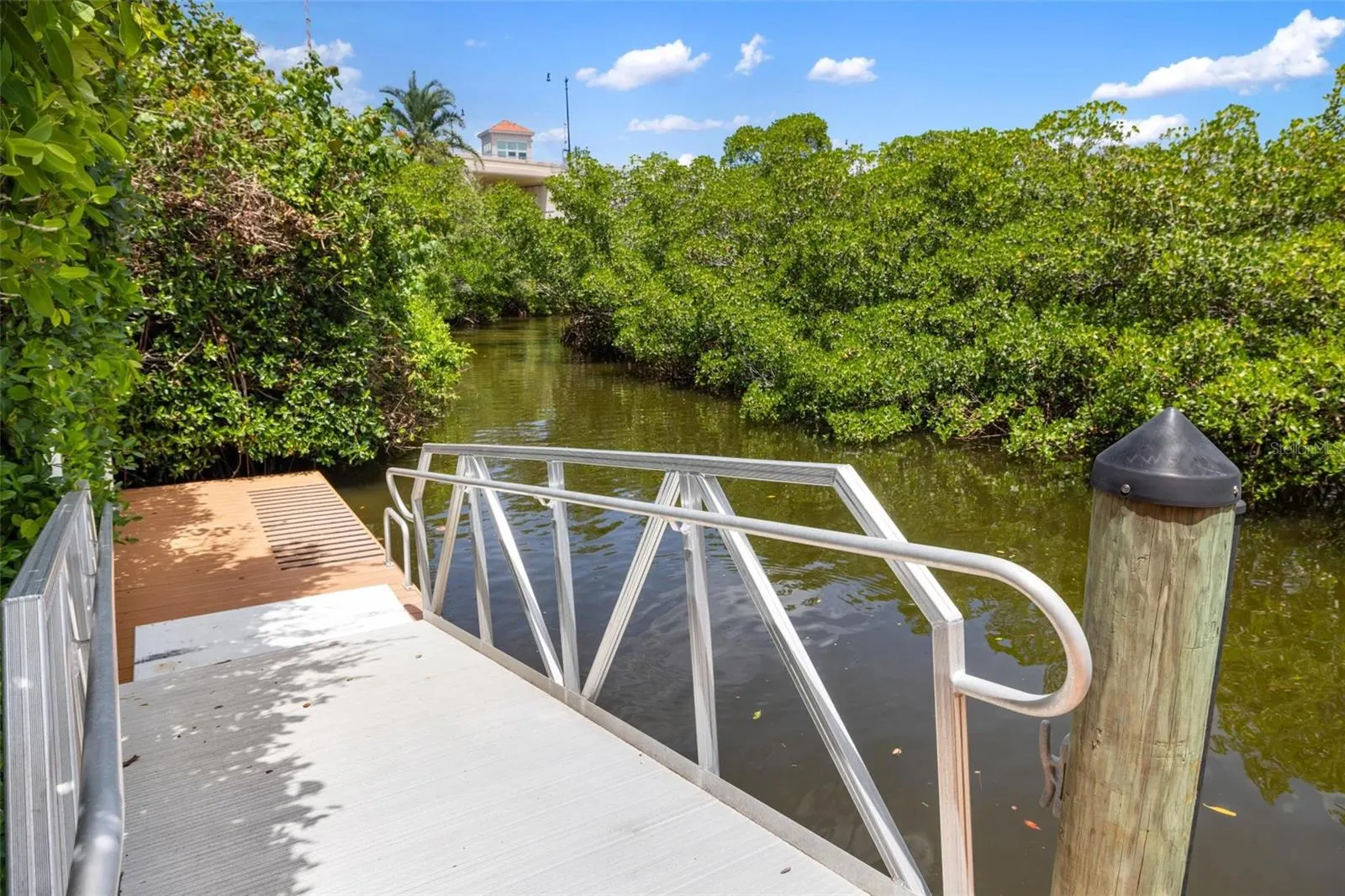 147 TAMPA AVE E #304, #304