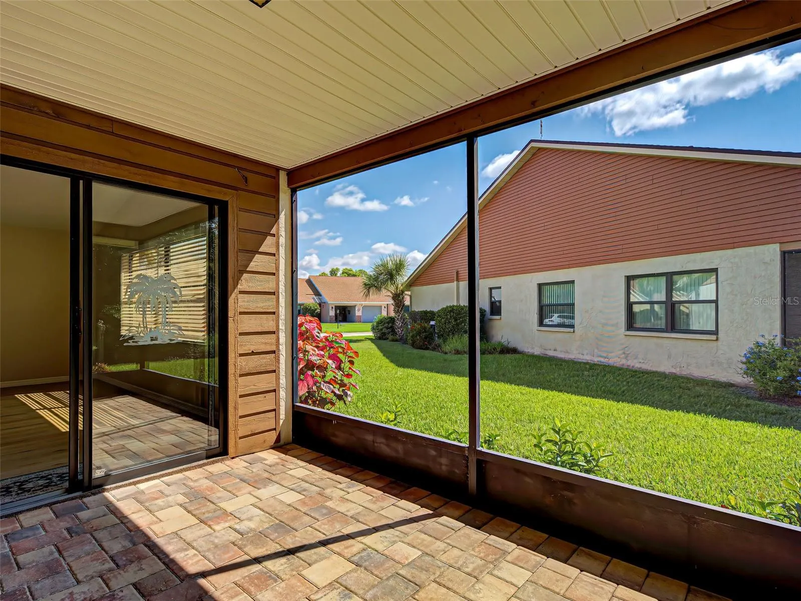 406 PENDLETON DR