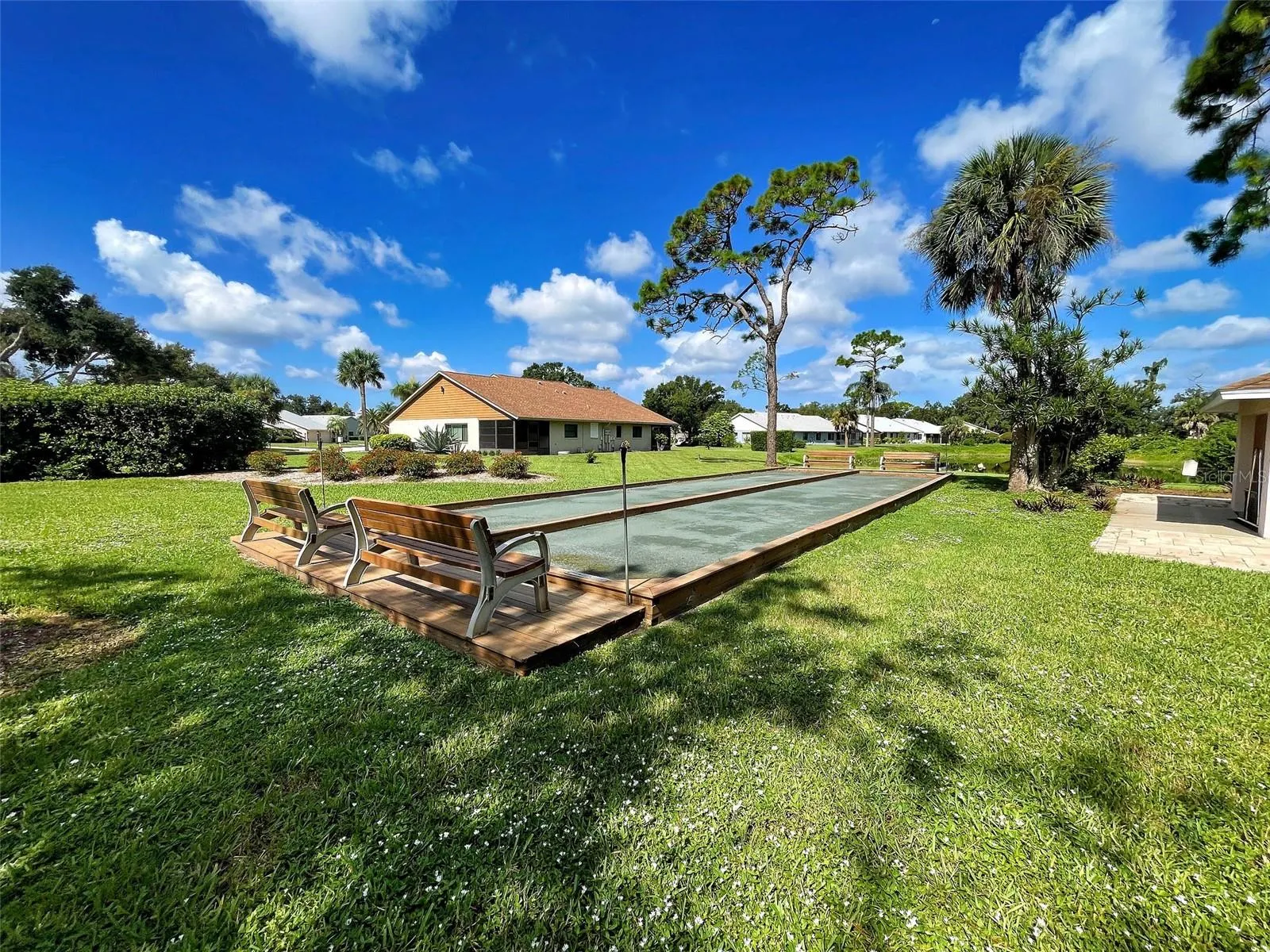 406 PENDLETON DR