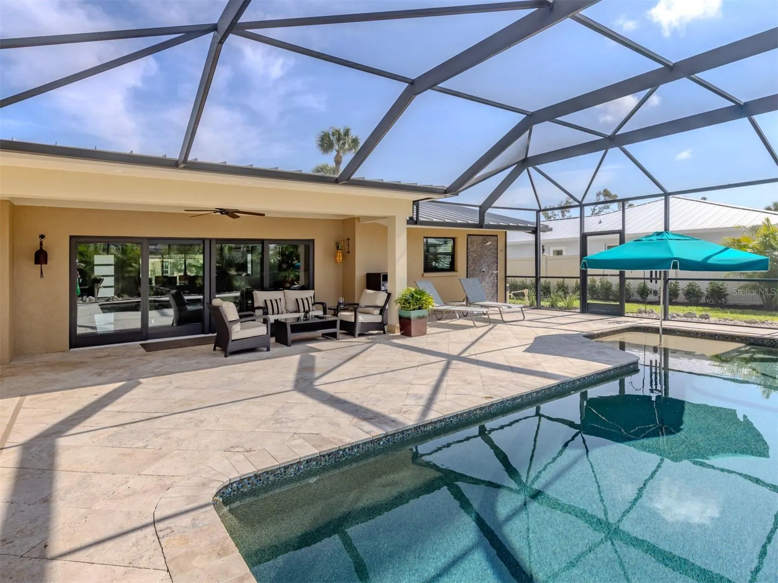 515 EVERGLADES DR