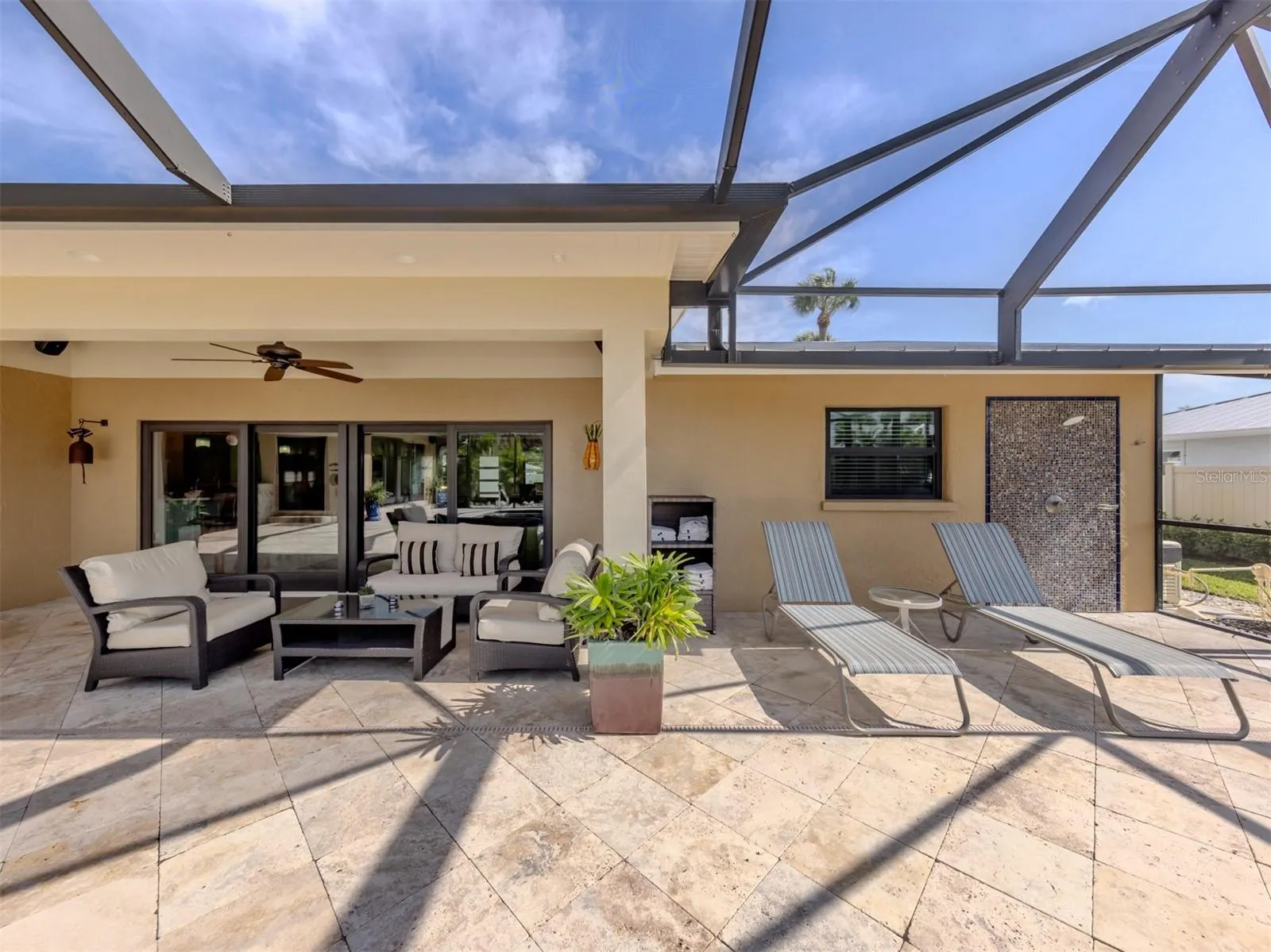 515 EVERGLADES DR