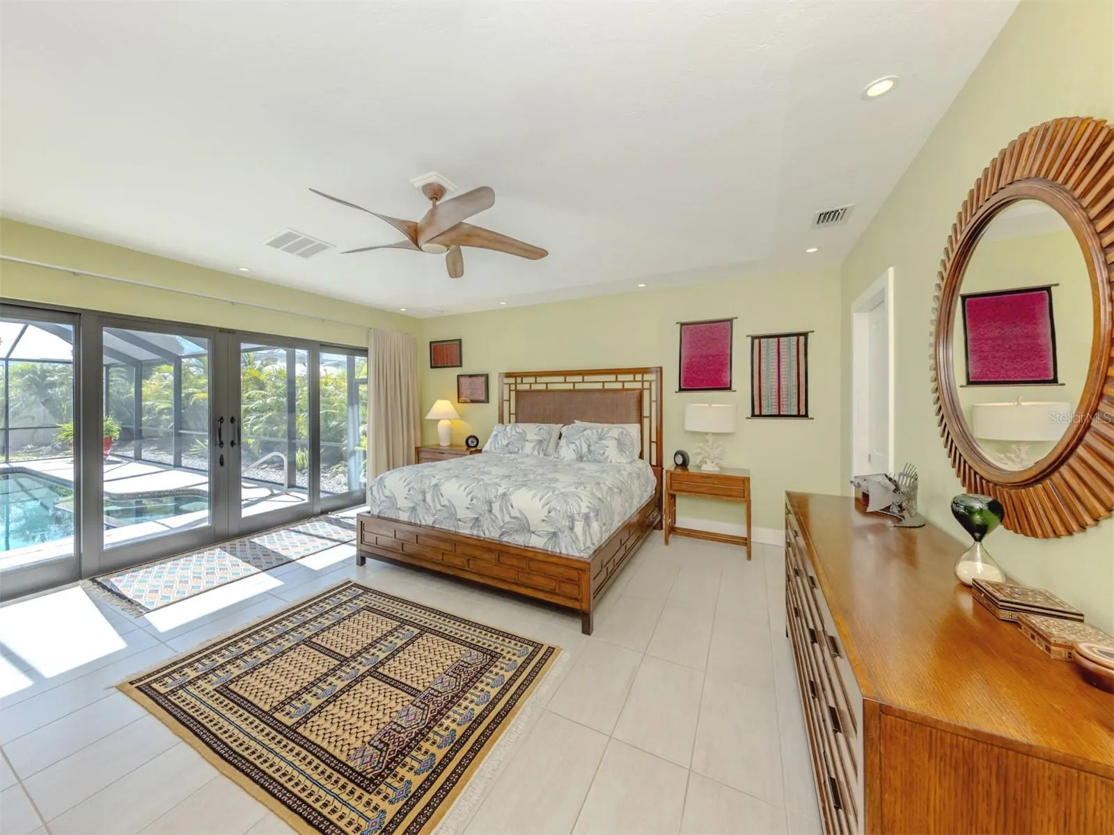 515 EVERGLADES DR