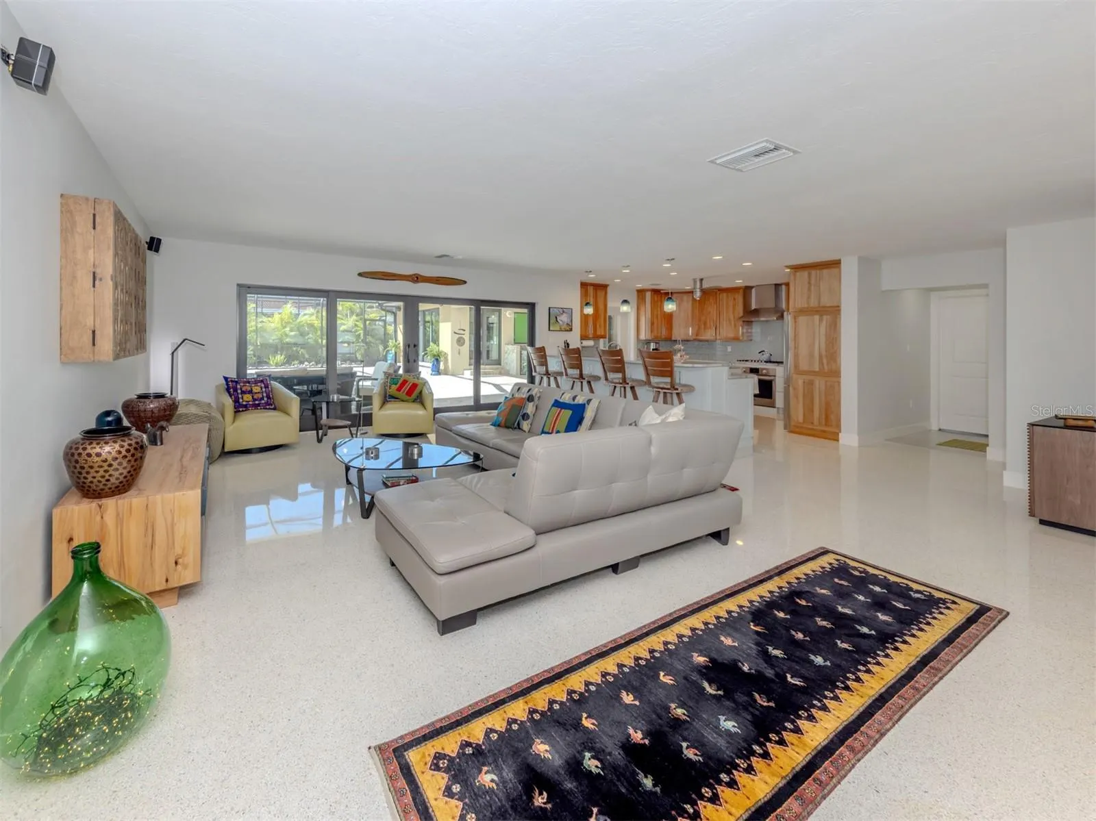 515 EVERGLADES DR