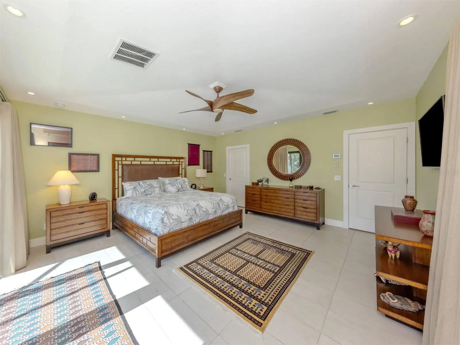515 EVERGLADES DR