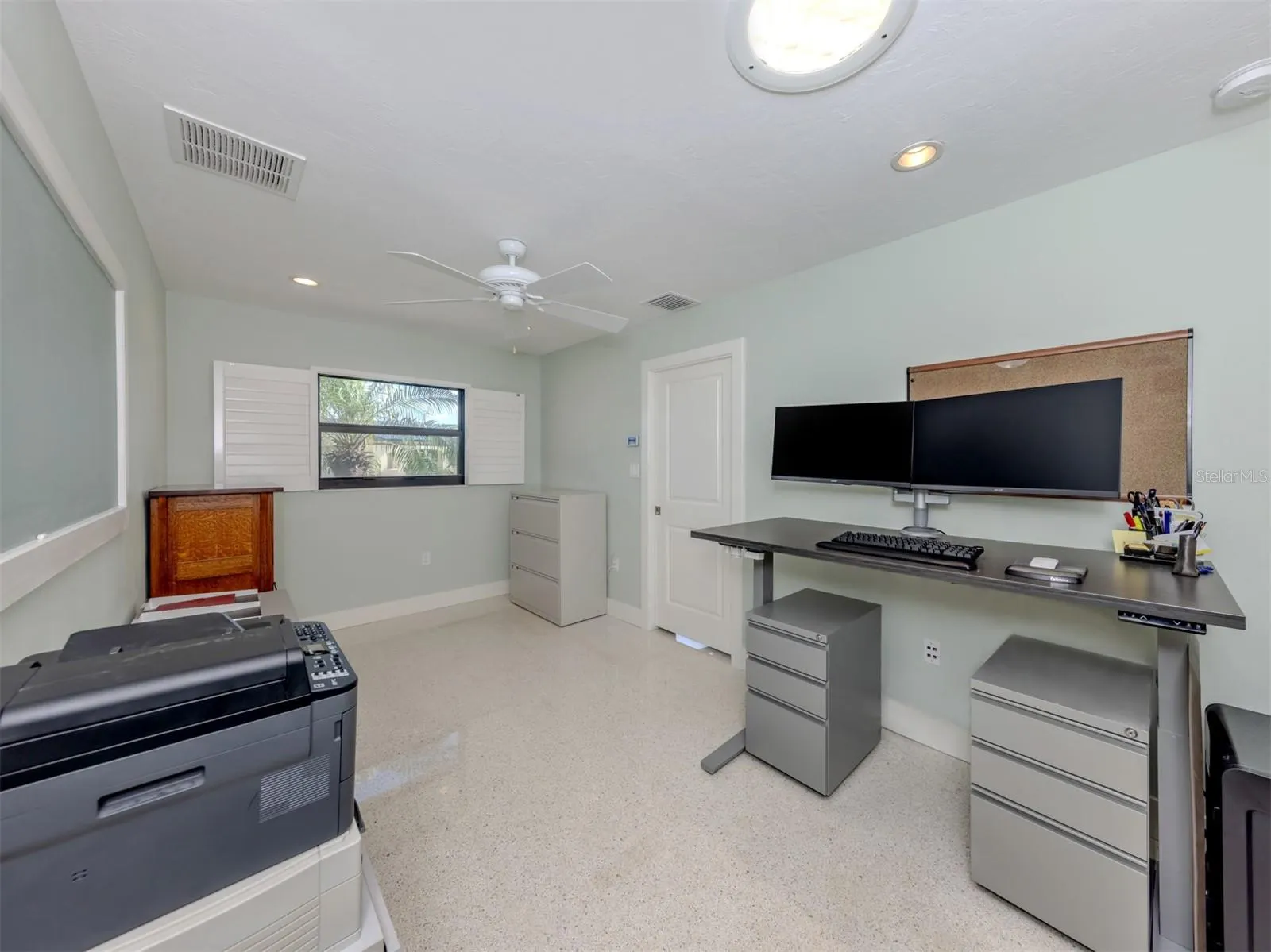 515 EVERGLADES DR