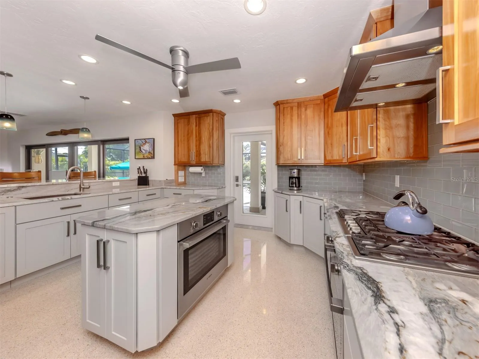 515 EVERGLADES DR