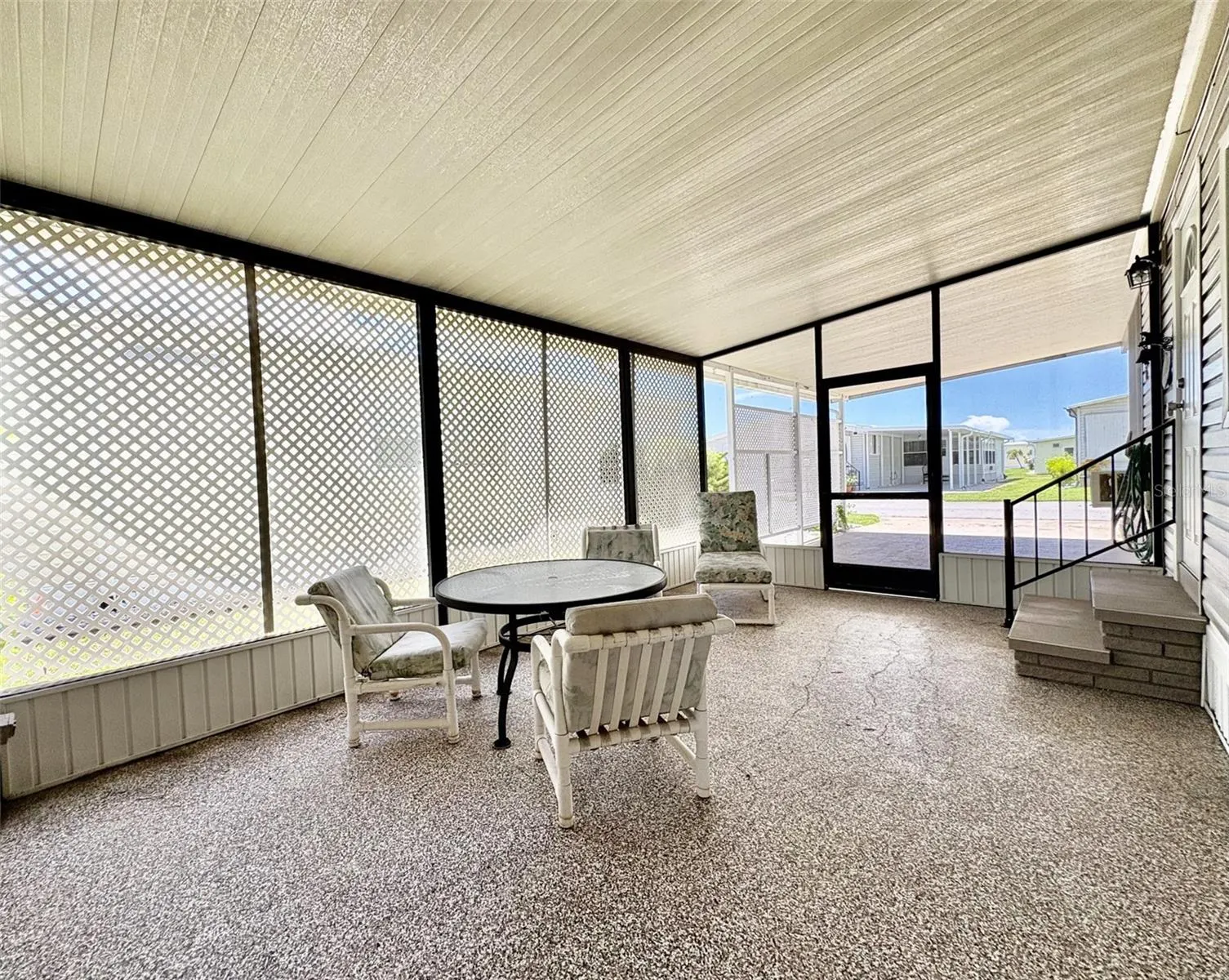 113 RAROTONGA RD