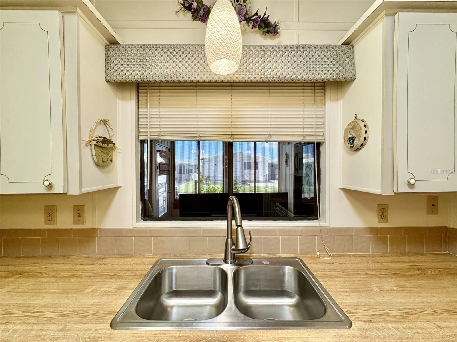 113 RAROTONGA RD