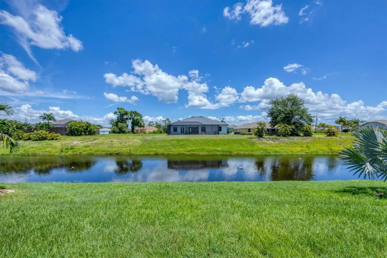 74 BROADMOOR LN