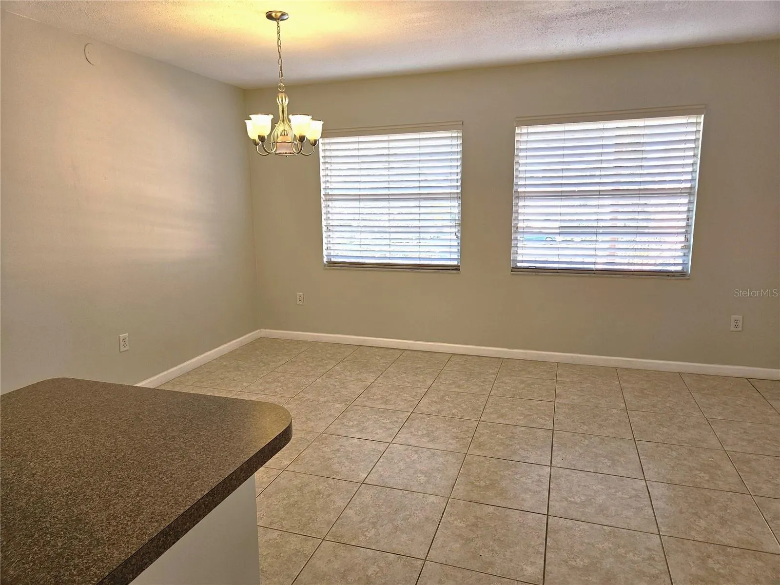 220 PARK BLVD N #202, #202