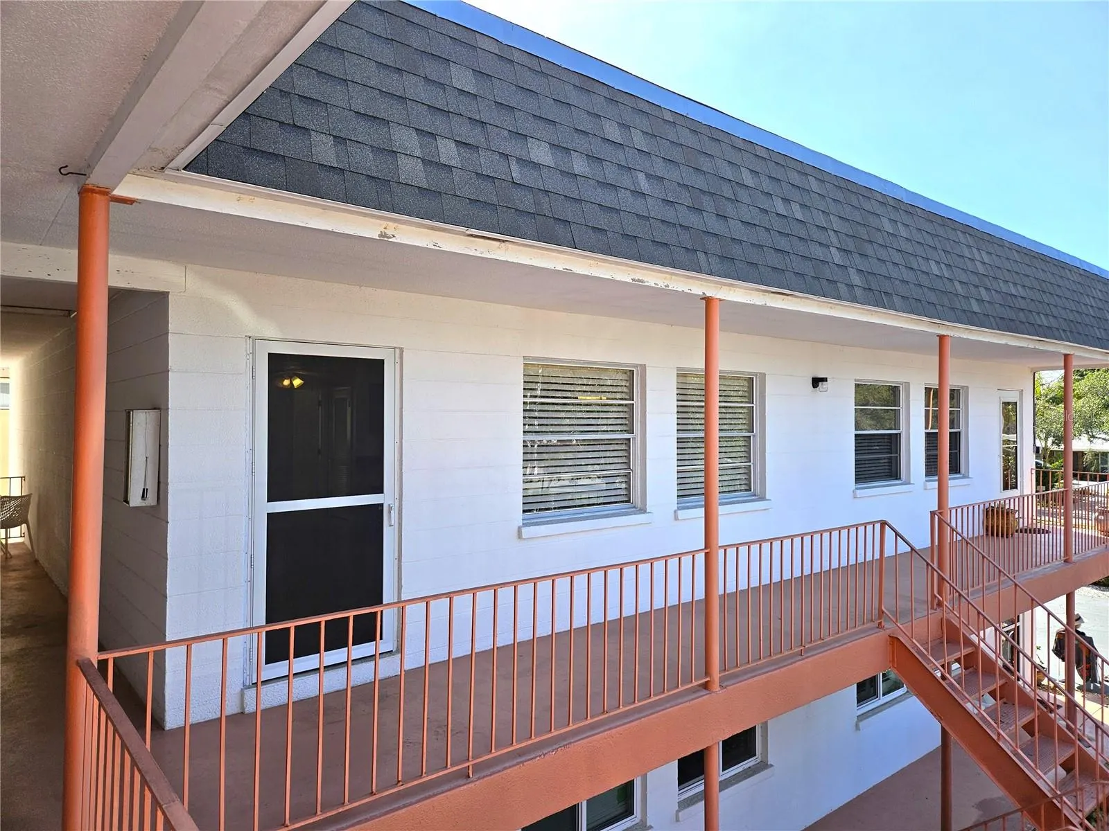 220 PARK BLVD N #202, #202
