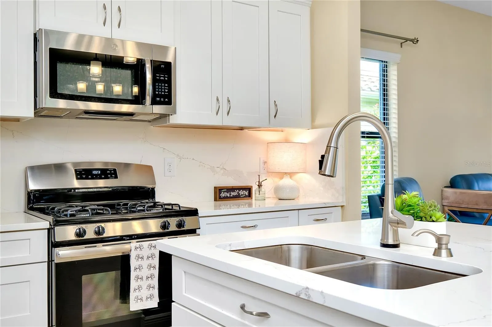21629 AVON PARK CT