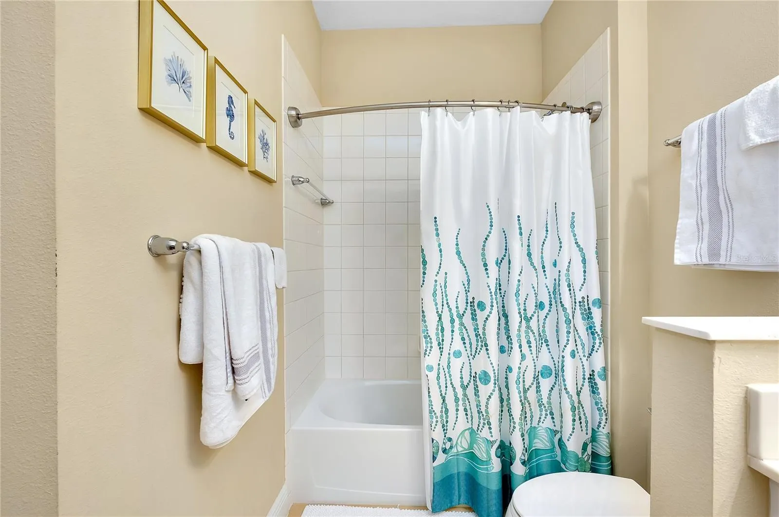21629 AVON PARK CT