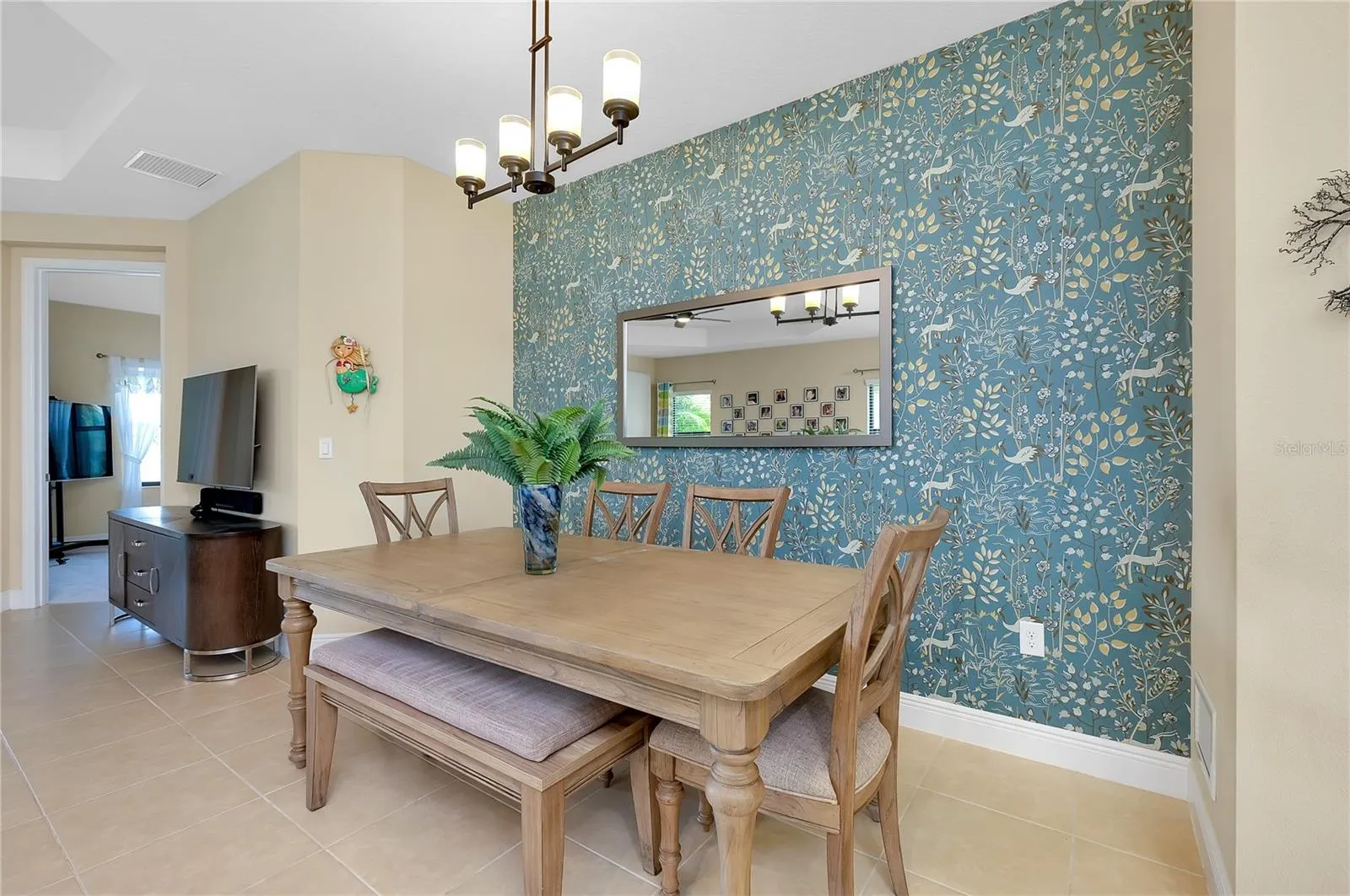 21629 AVON PARK CT