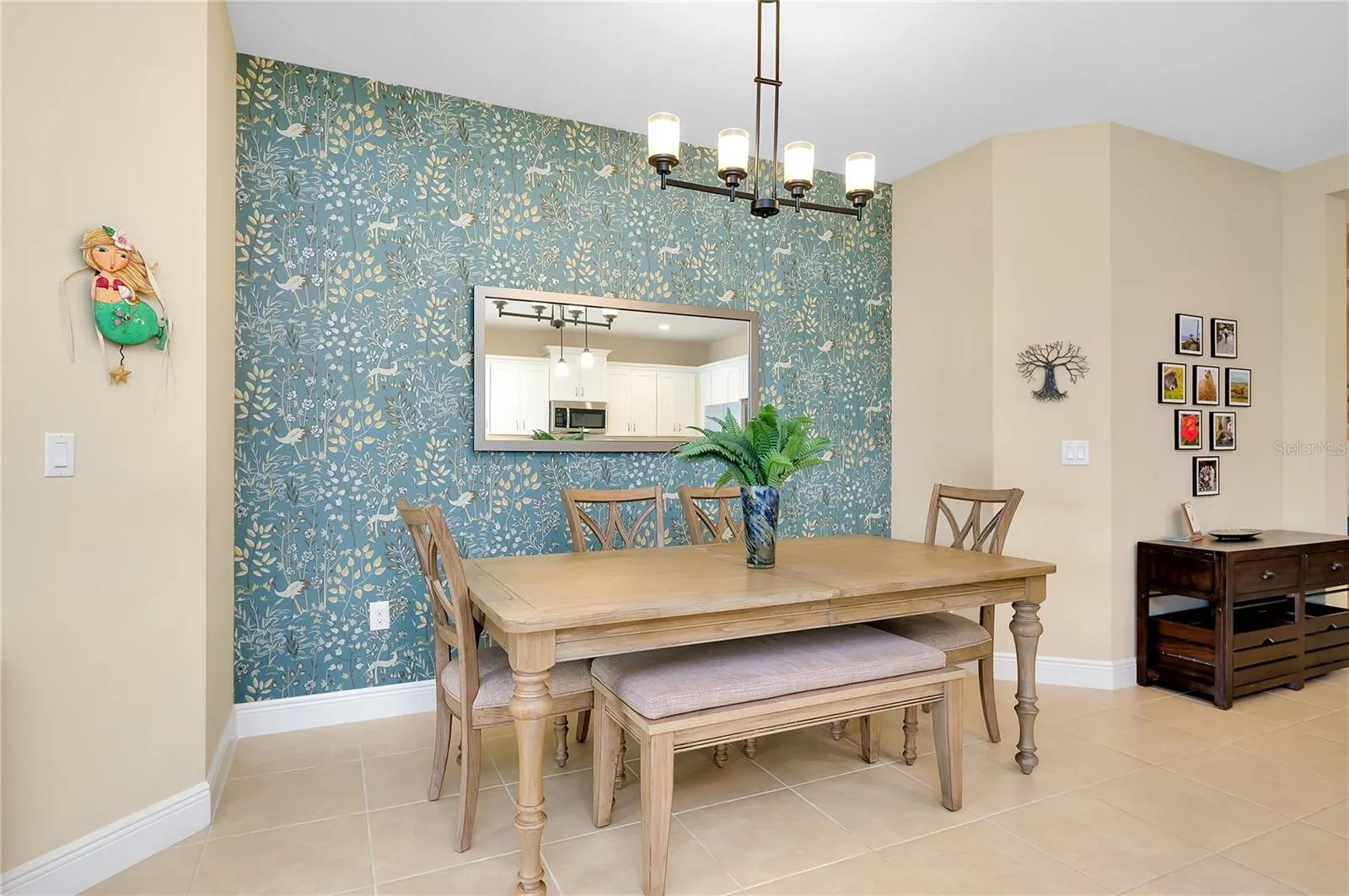 21629 AVON PARK CT