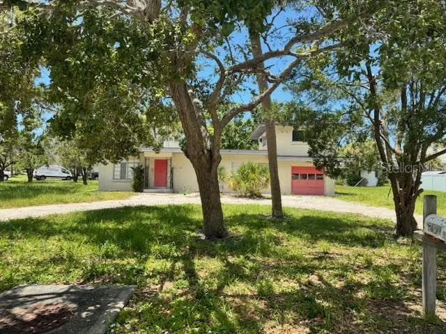 201 PARK BLVD N