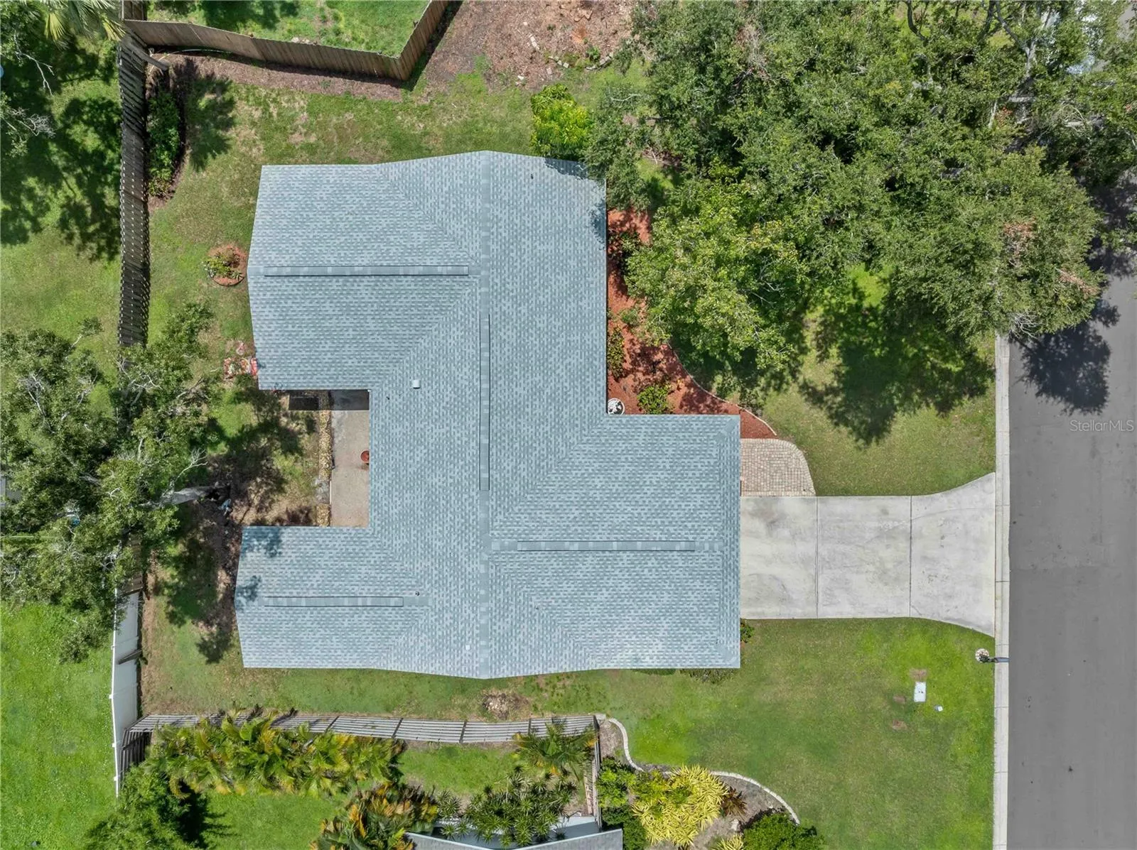 8429 CYPRESS LAKE CIR