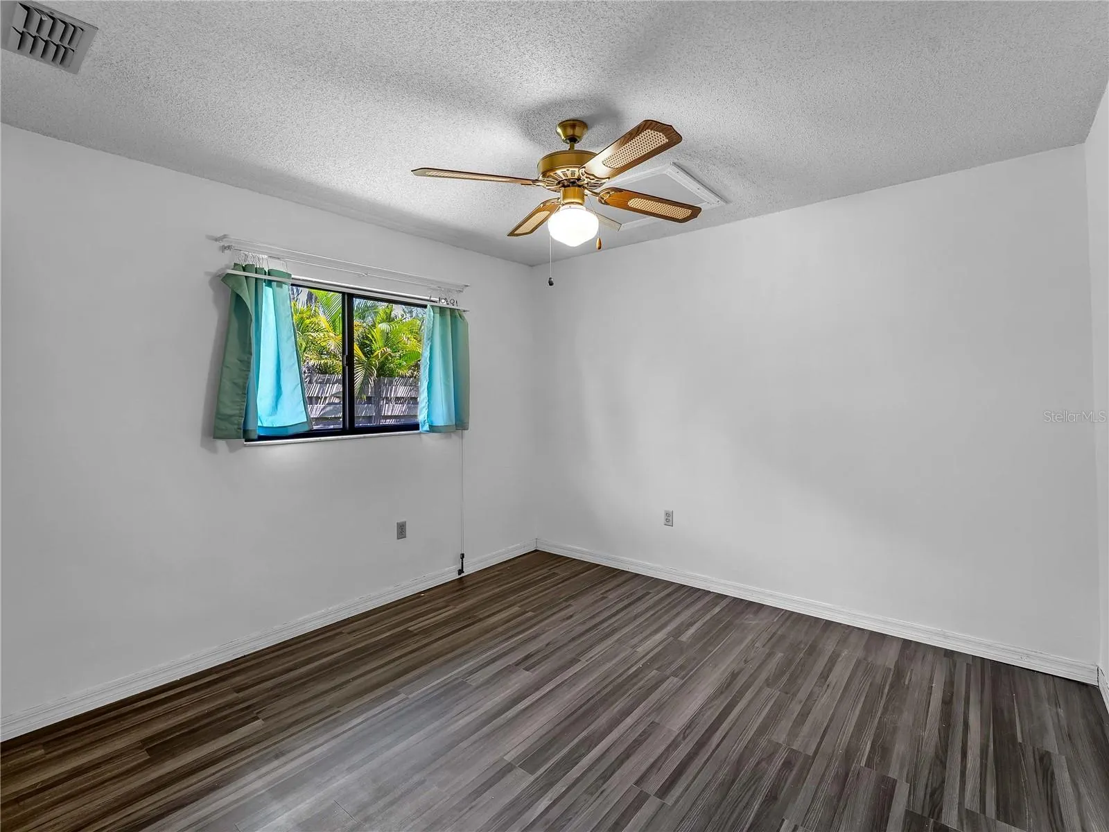 8429 CYPRESS LAKE CIR