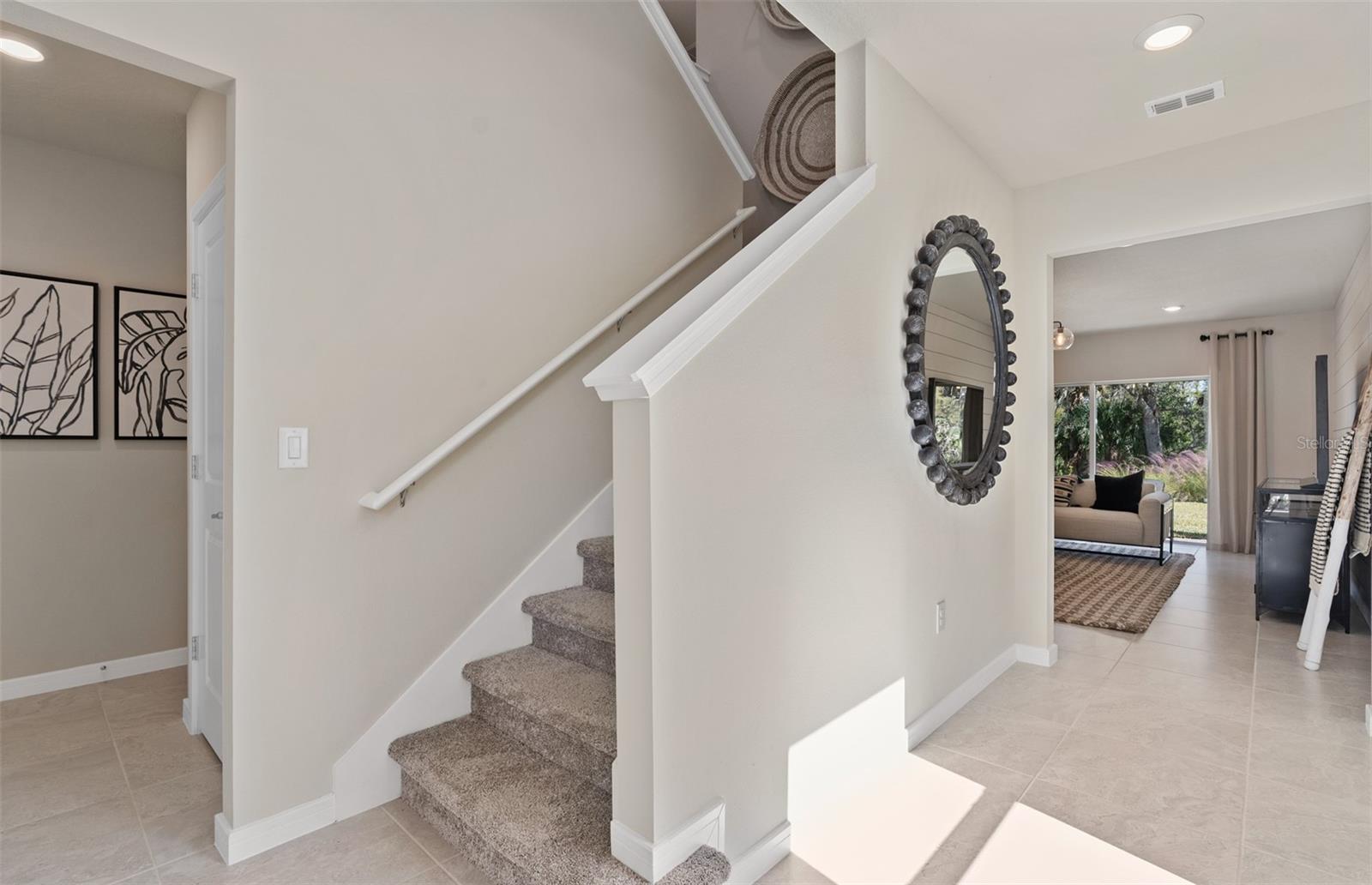 1316 REGAL KING DR