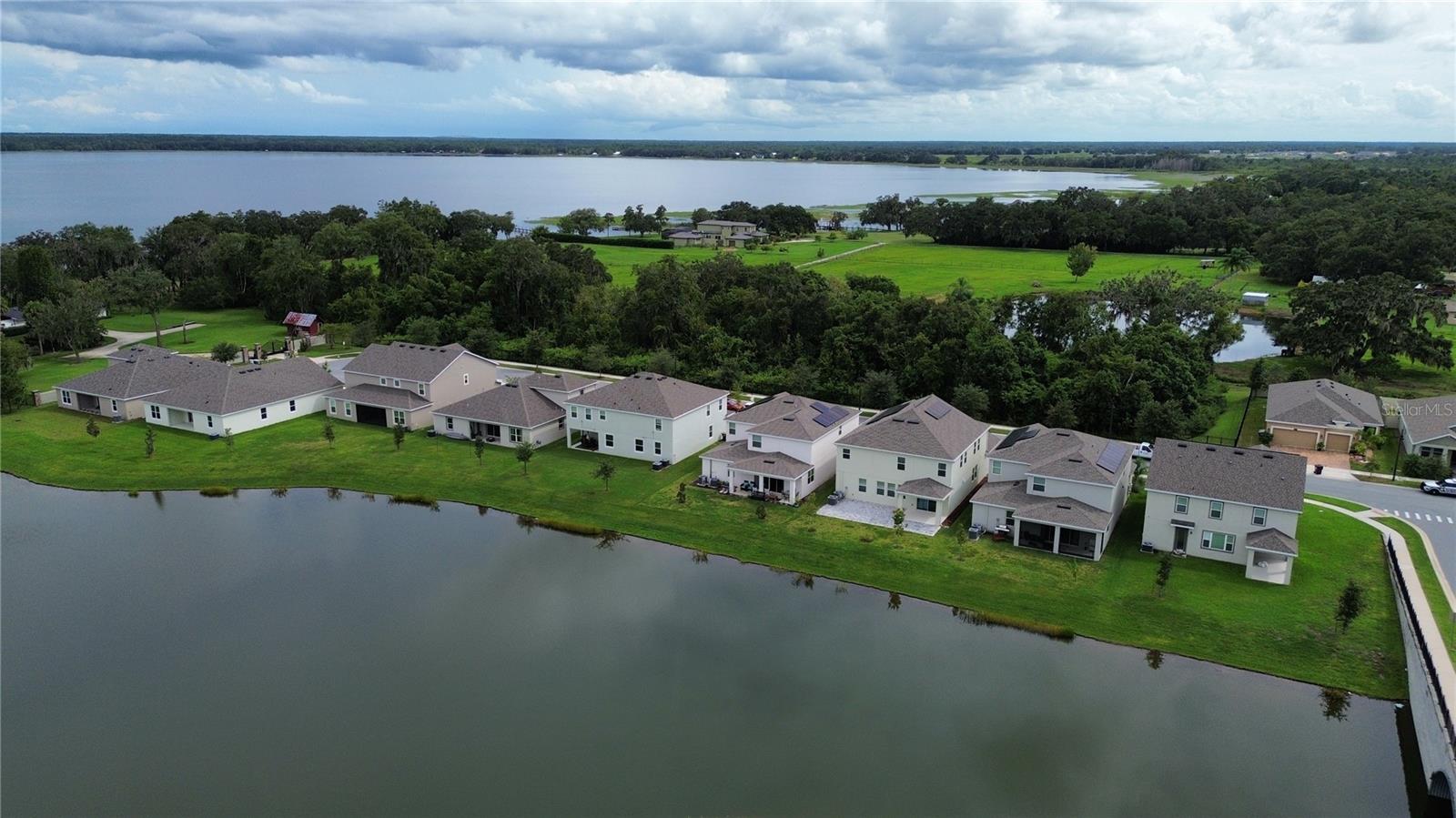 3381 WAUSEON DR