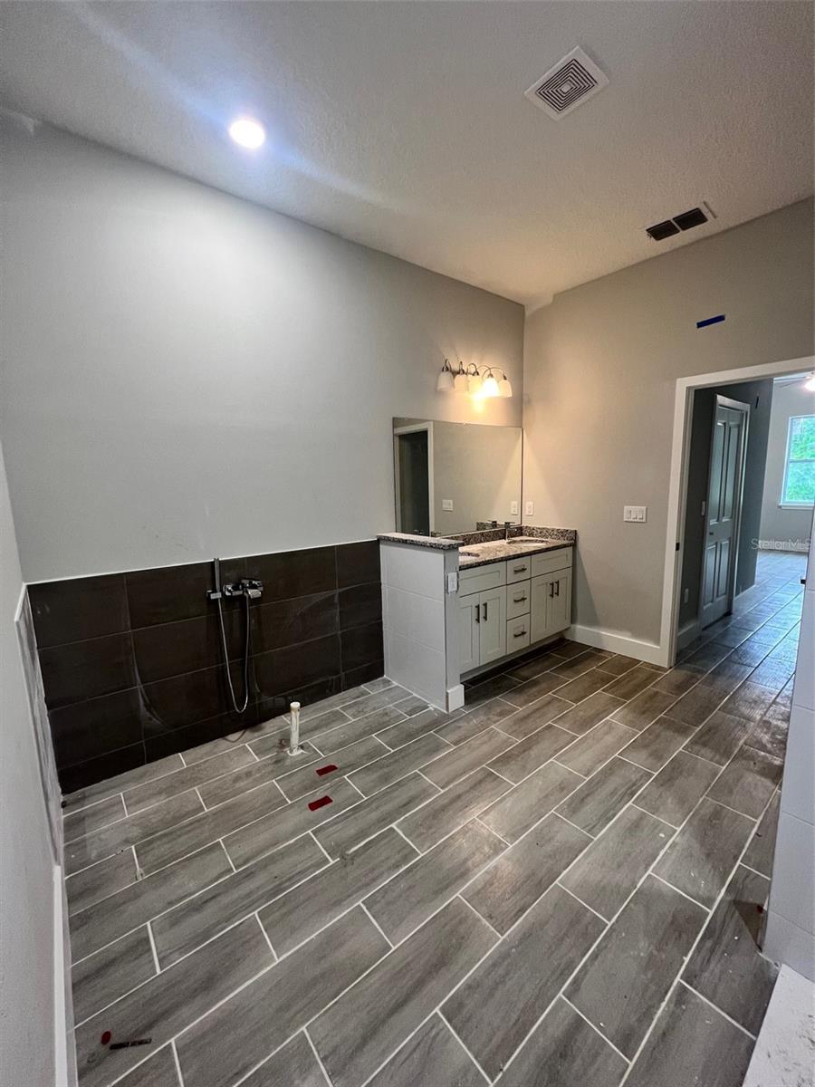 270 SWEETWATER DR