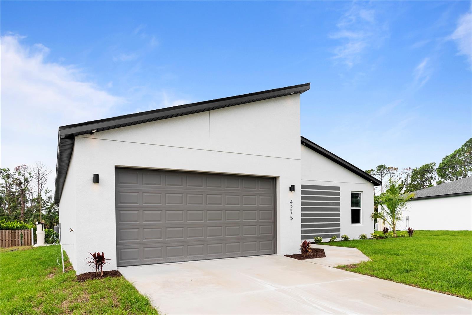 4308 KNOWLES LN