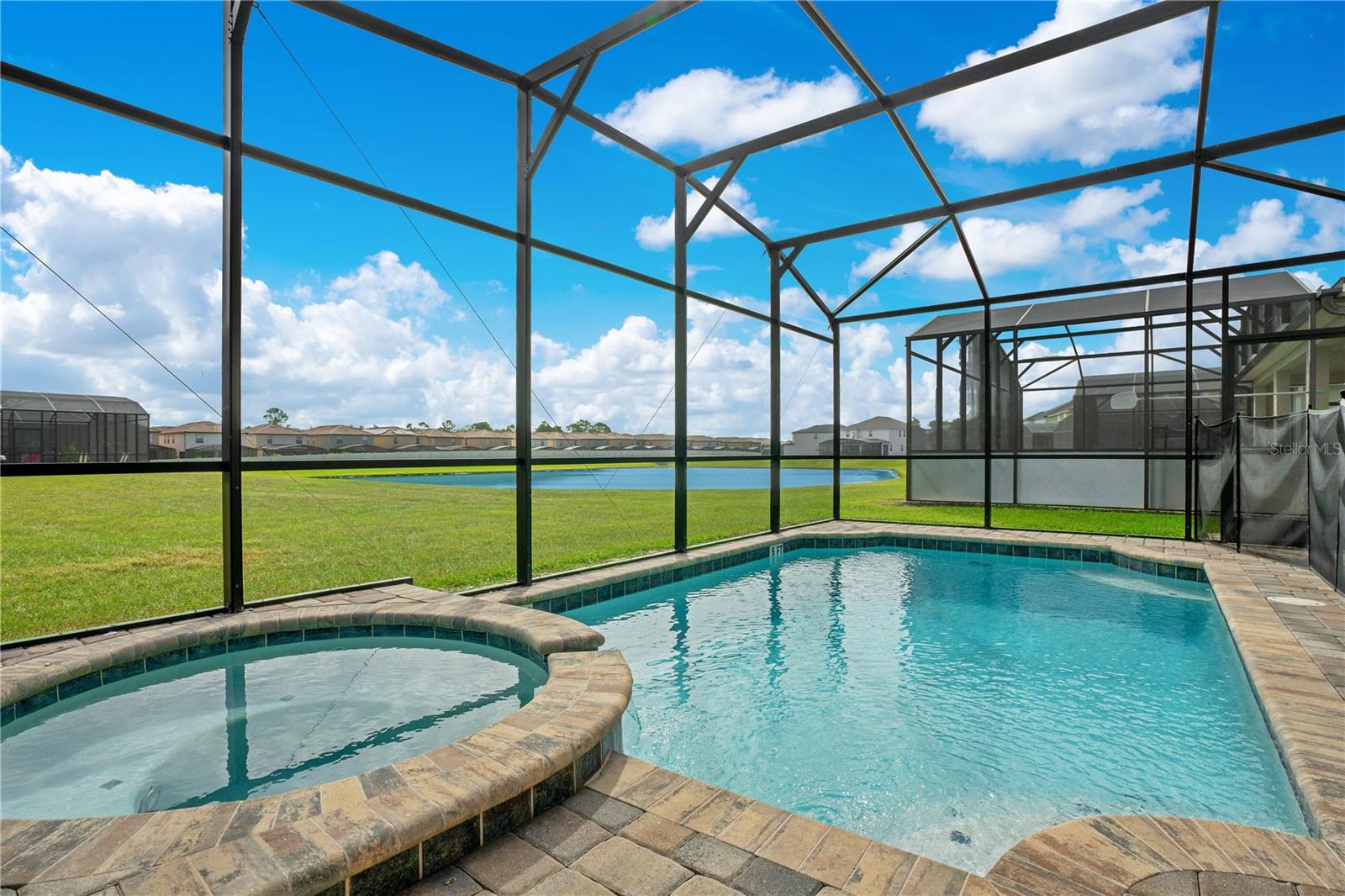 2179 FLEMING MIST PL