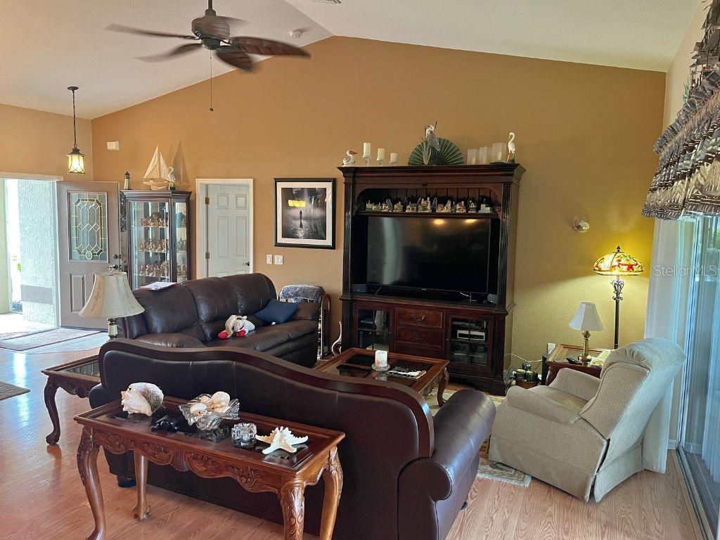 40 MARINER LN