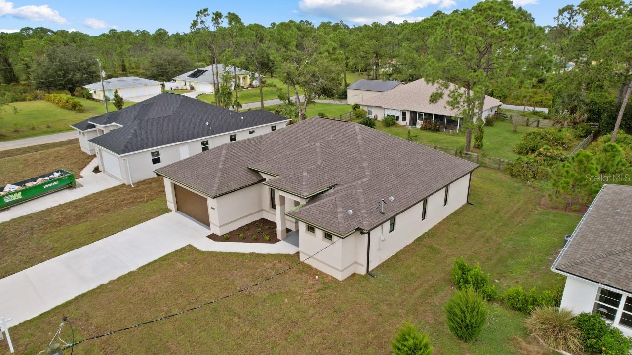 8482 RED COACH AVE