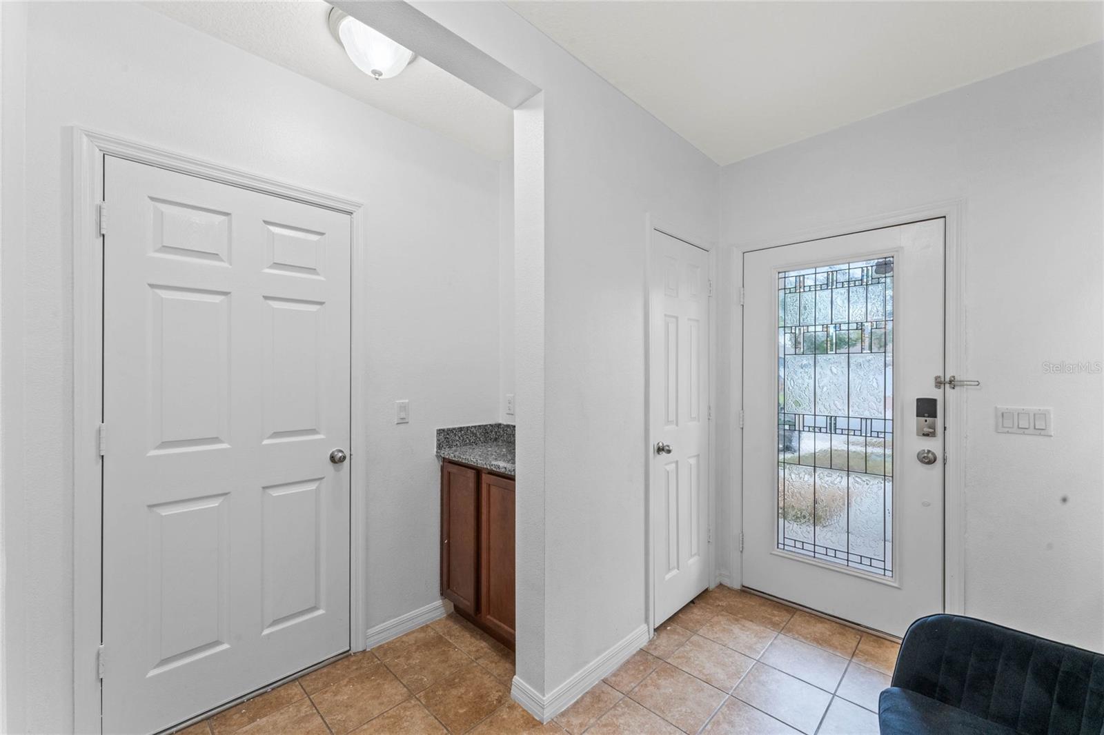 2728 STANWOOD DR