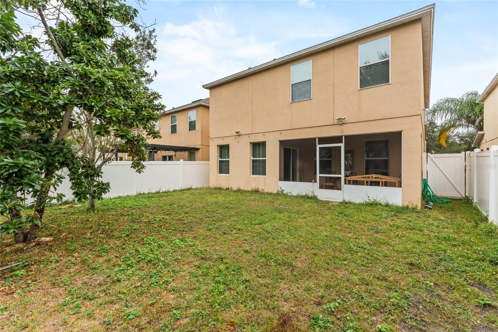2728 STANWOOD DR