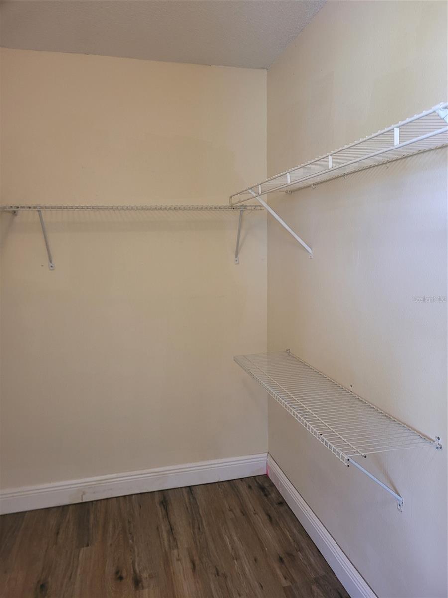345 AYLESBURY CT