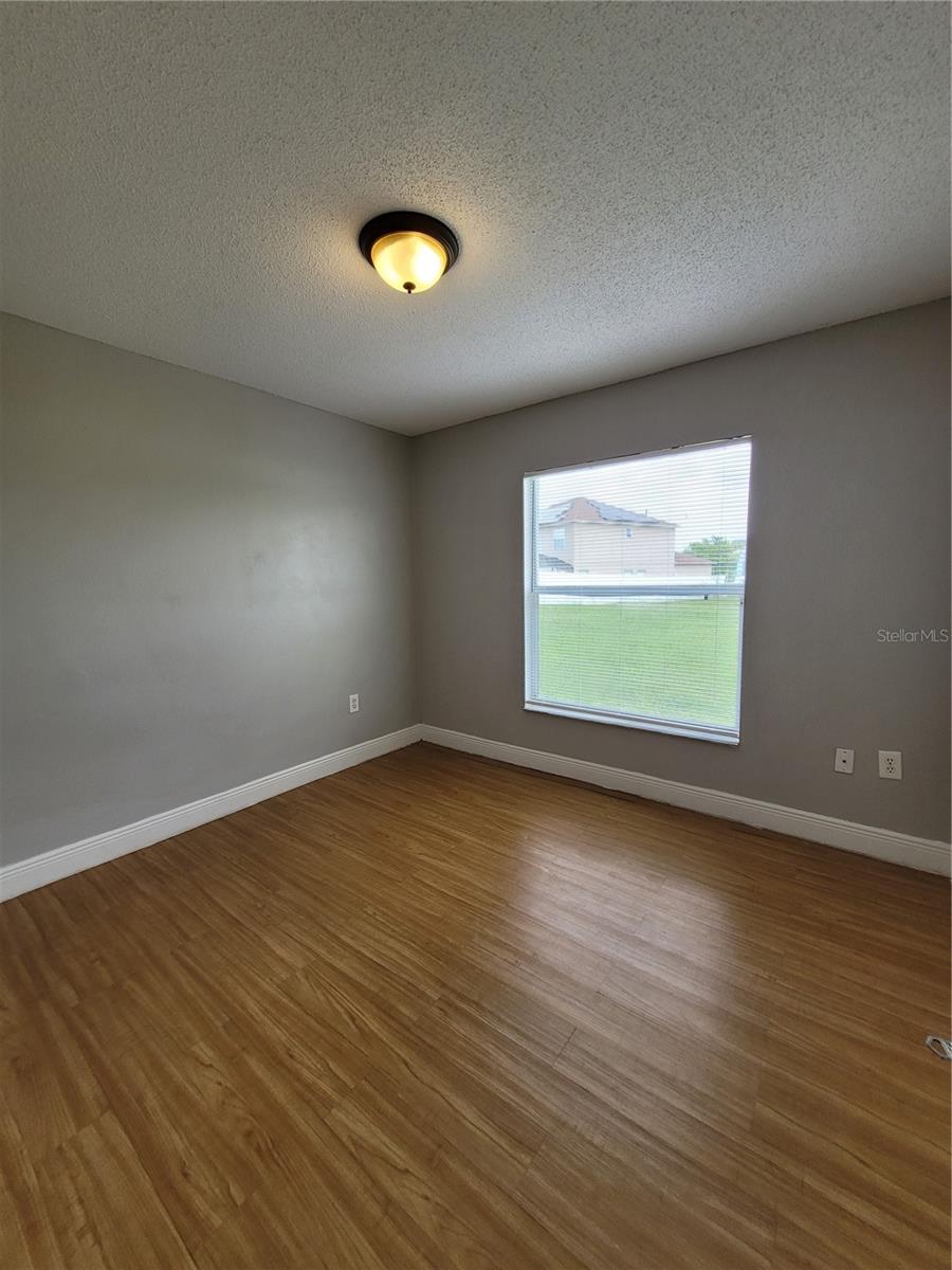 345 AYLESBURY CT