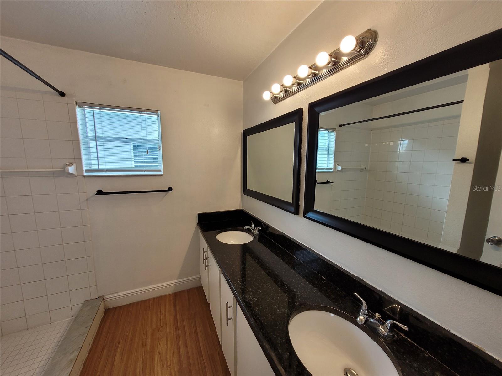 345 AYLESBURY CT