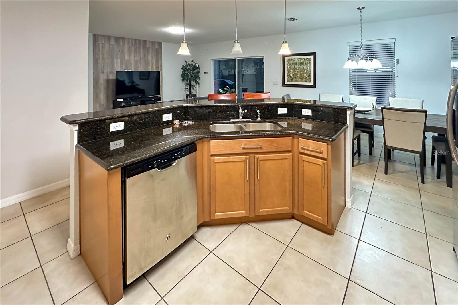 2819 ROCCELLA CT