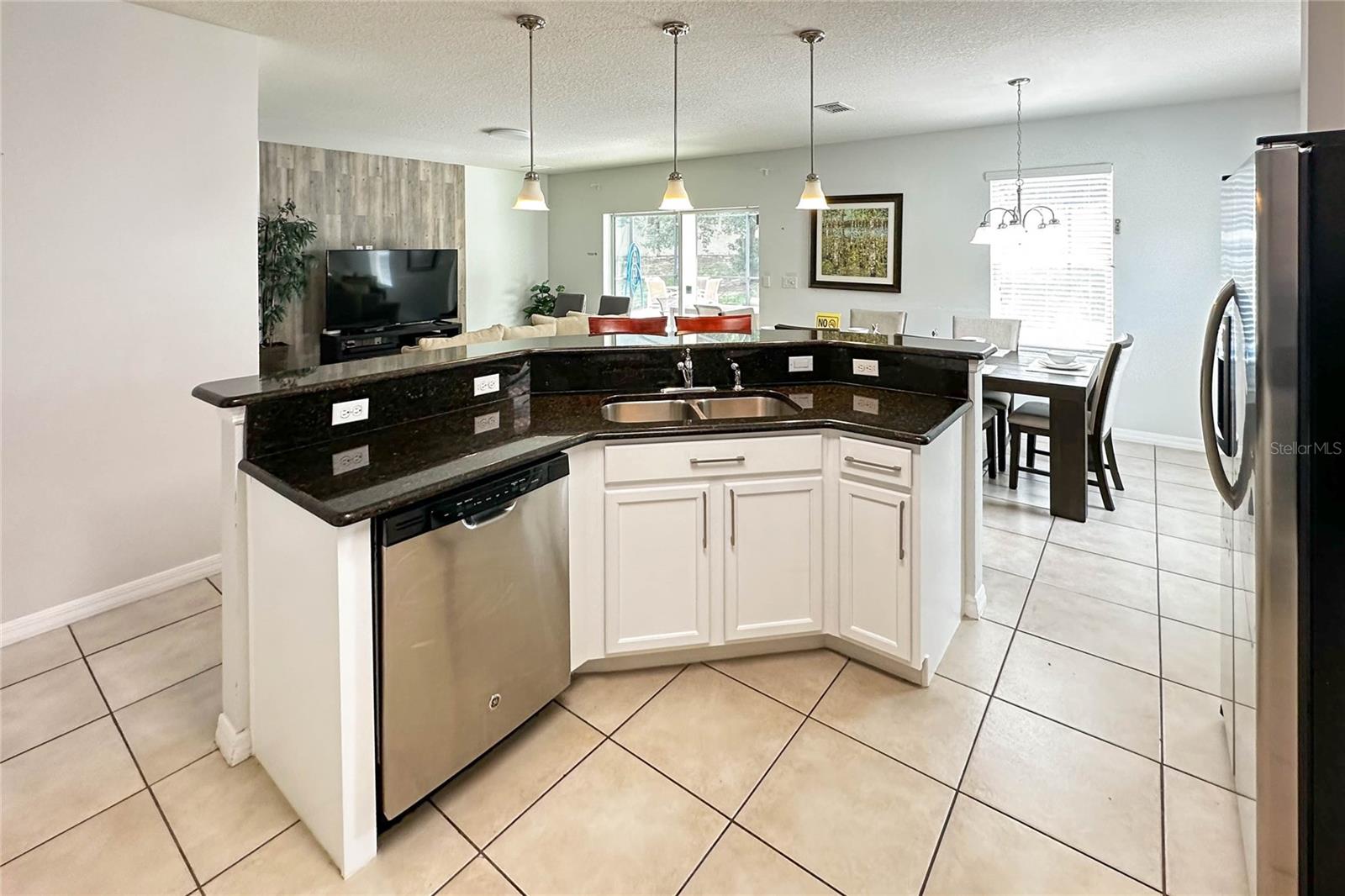 2819 ROCCELLA CT