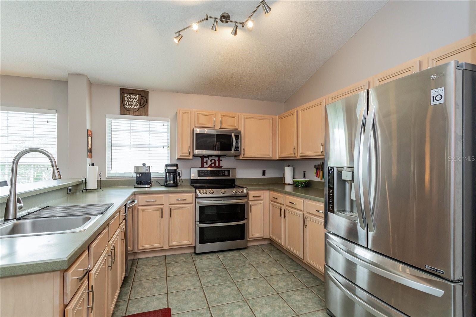 7926 MAGNOLIA BEND CT