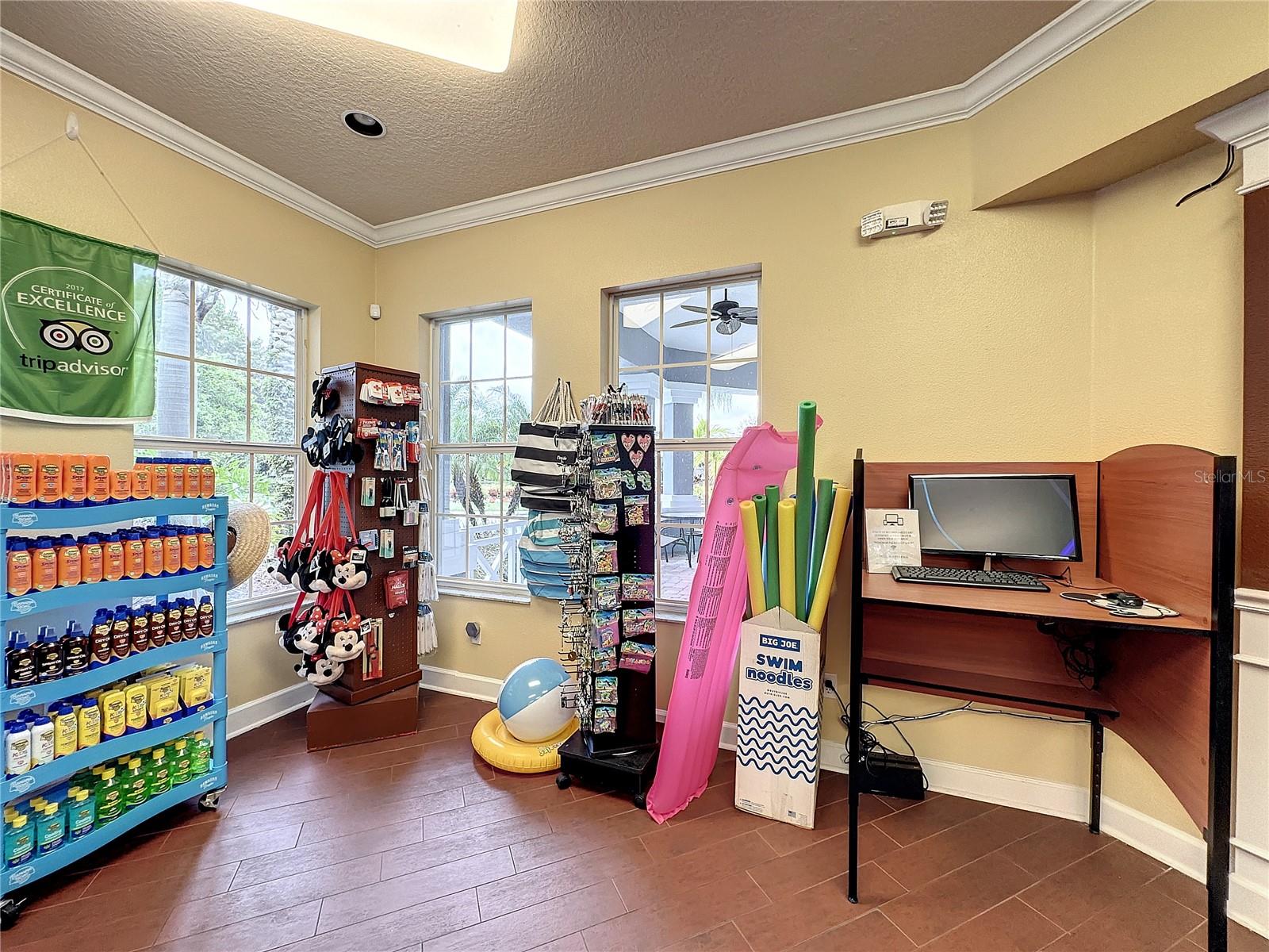 8189 FAN PALM WAY