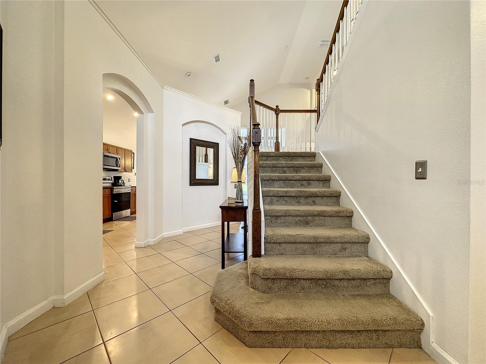 8189 FAN PALM WAY