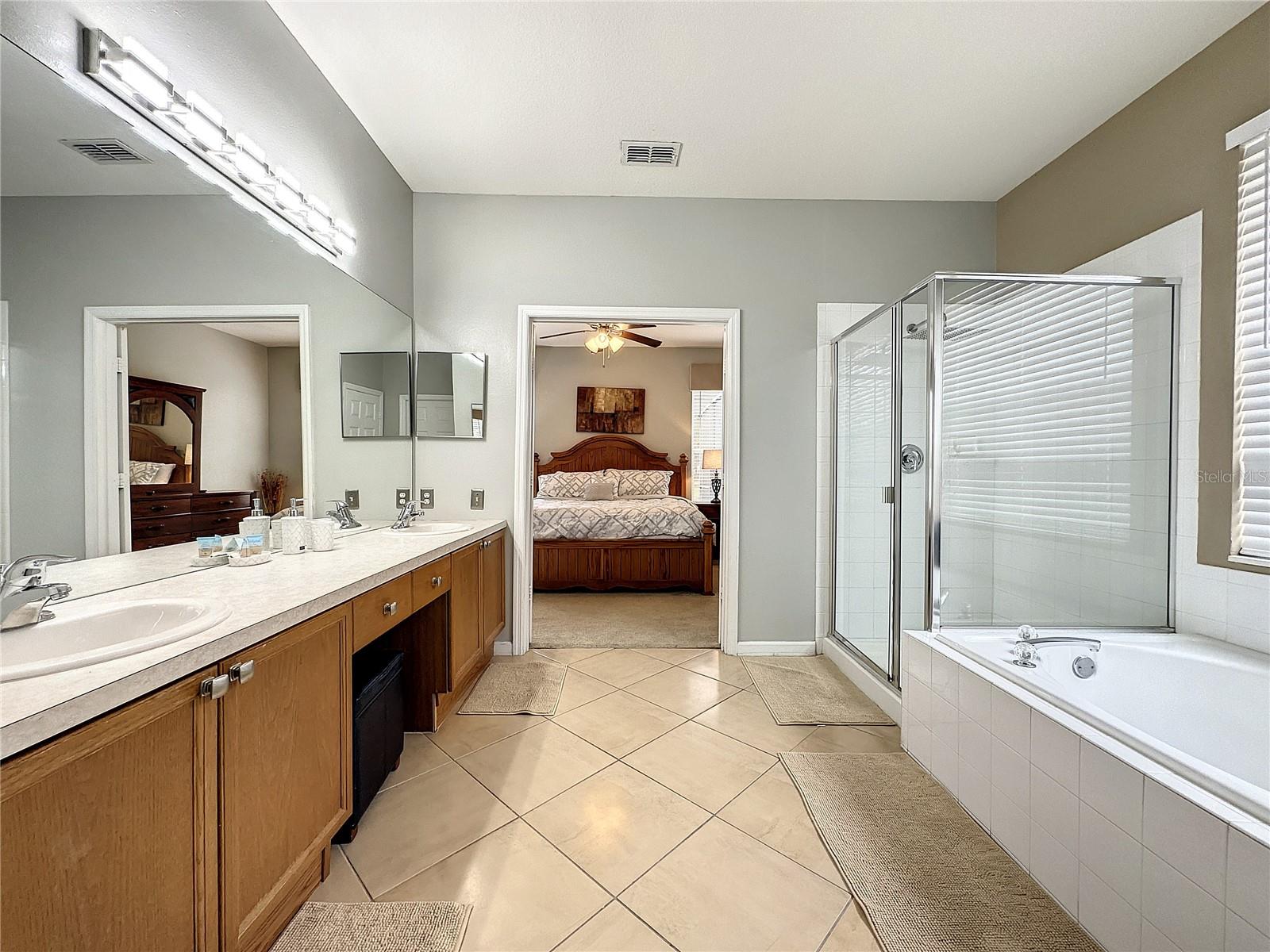 8189 FAN PALM WAY