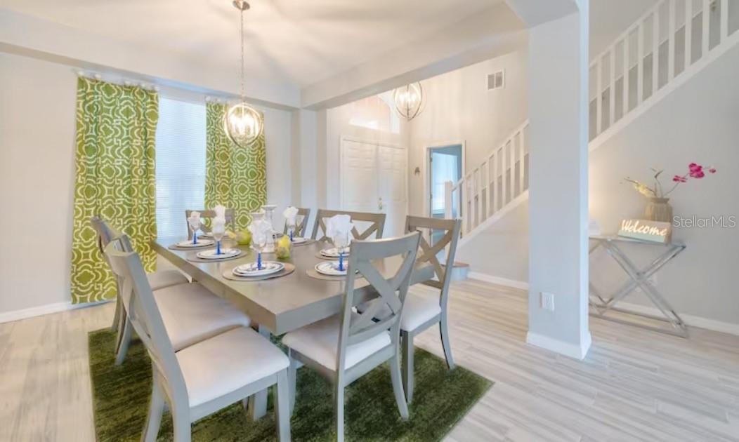 8573 LA ISLA DR